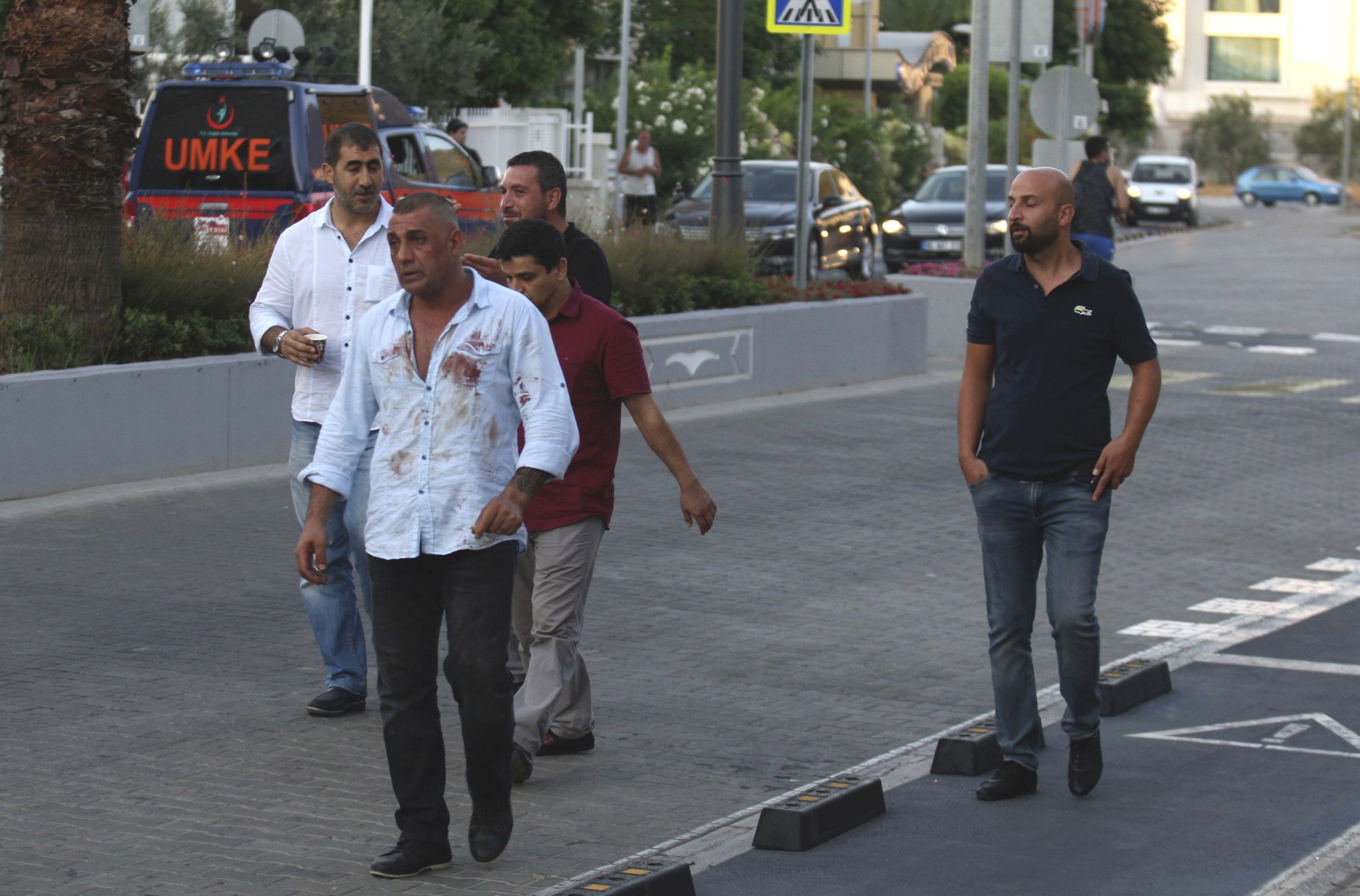 2016-07-16T050255Z_889530410_LR1EC7G0E0KI9_RTRMADP_3_TURKEY-SECURITY