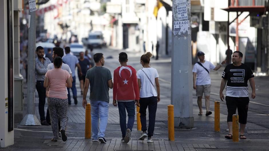 2016-07-16T084308Z_1102844_LR1EC7G0O7MM5_RTRMADP_3_TURKEY-SECURITY