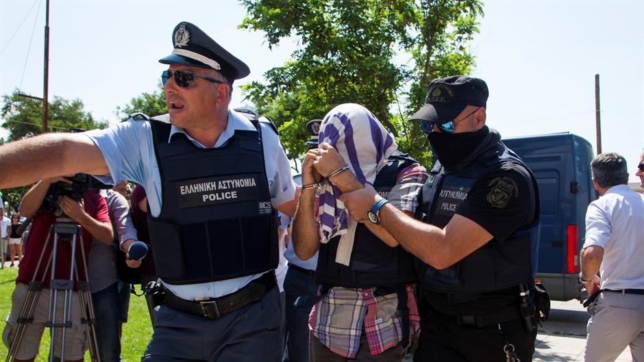 2016-07-21T113403Z_1778603337_D1BETQVQCPAC_RTRMADP_3_TURKEY-SECURITY-GREECE