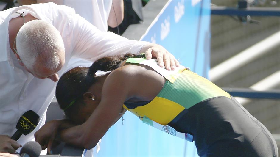 2016-08-15T175220Z_867220740_RIOEC8F1DMKIO_RTRMADP_3_OLYMPICS-RIO-ATHLETICS-W-200M