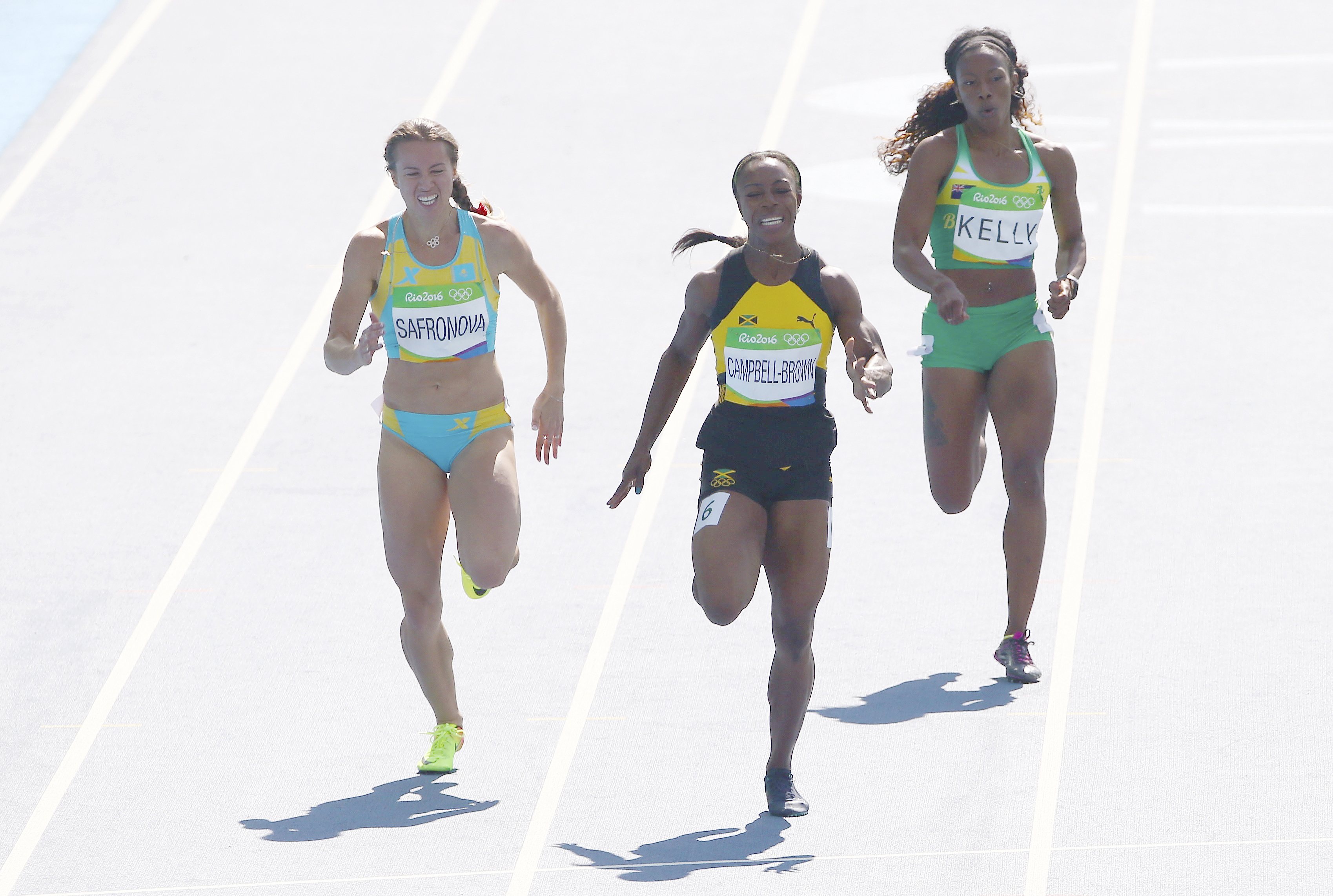 2016-08-15T175244Z_9443055_RIOEC8F1DN7IR_RTRMADP_3_OLYMPICS-RIO-ATHLETICS-W-200M