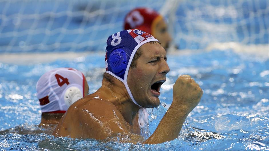 2016-08-18T155730Z_1260938235_RIOEC8I18BT0V_RTRMADP_3_OLYMPICS-RIO-WATERPOLO-M