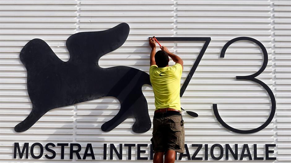 2016-08-30T185618Z_1773860324_D1BETYLTUGAA_RTRMADP_3_FILMFESTIVAL-VENICE