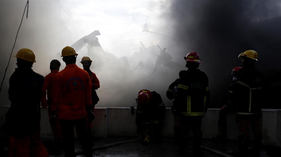 2016-09-10T131115Z_1853954097_S1BEUAMRBVAA_RTRMADP_3_BANGLADESH-FIRE