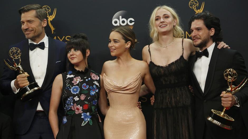 2016-09-19T034012Z_1645448066_HT1EC9J0A6M6A_RTRMADP_3_AWARDS-EMMYS