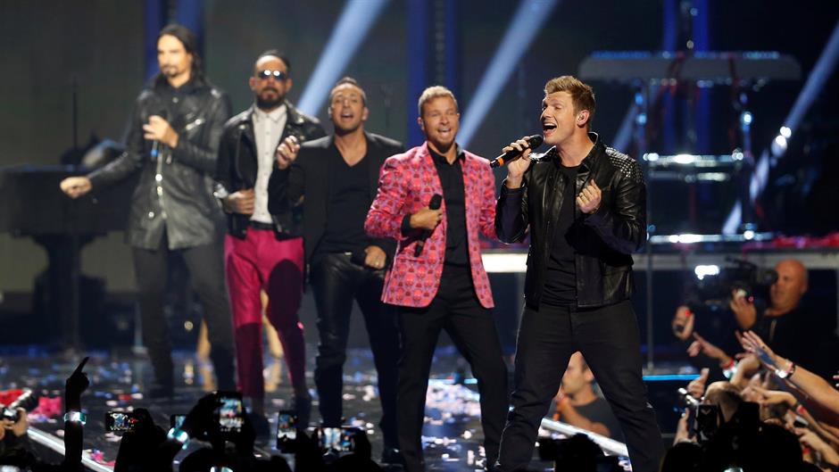 2016-09-25T035557Z_941370812_S1AEUDGMYNAA_RTRMADP_3_MUSIC-IHEARTRADIO-FESTIVAL