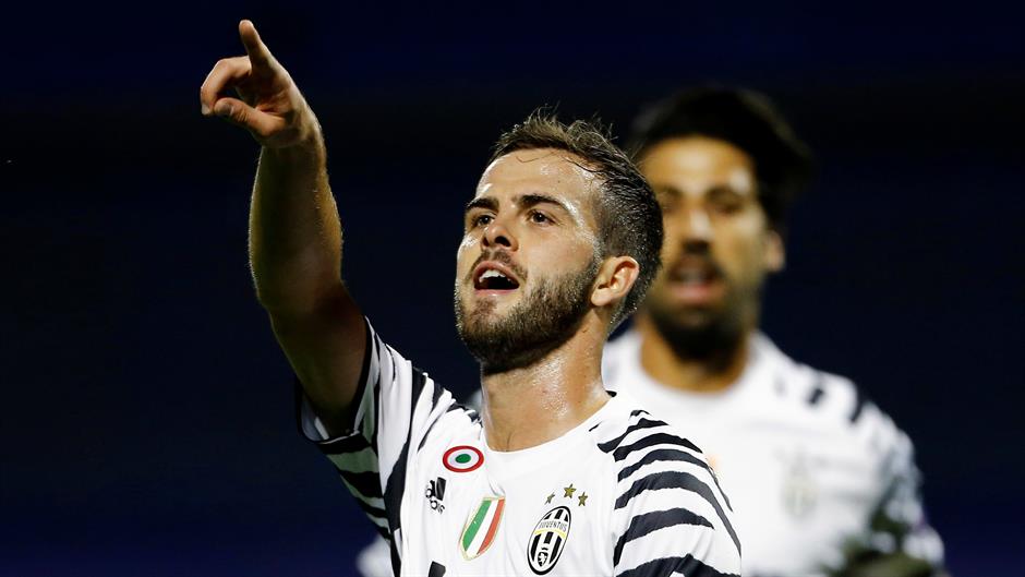 2016-09-27T192810Z_303877197_D1BEUDTNHYAE_RTRMADP_3_SOCCER-CHAMPIONS-GDZ-JUV