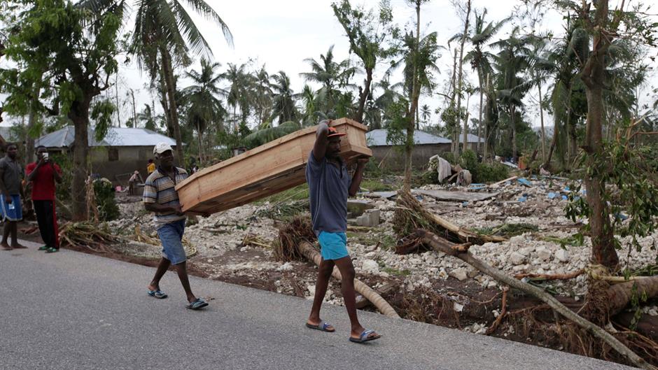 2016-10-07T011457Z_1872893056_S1AEUFMYJXAB_RTRMADP_3_STORM-MATTHEW