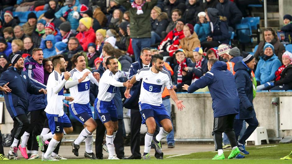 2016-10-11T201830Z_1627788335_S1BEUGKNDEAB_RTRMADP_3_SOCCER-WORLDCUP-NOR-SMR