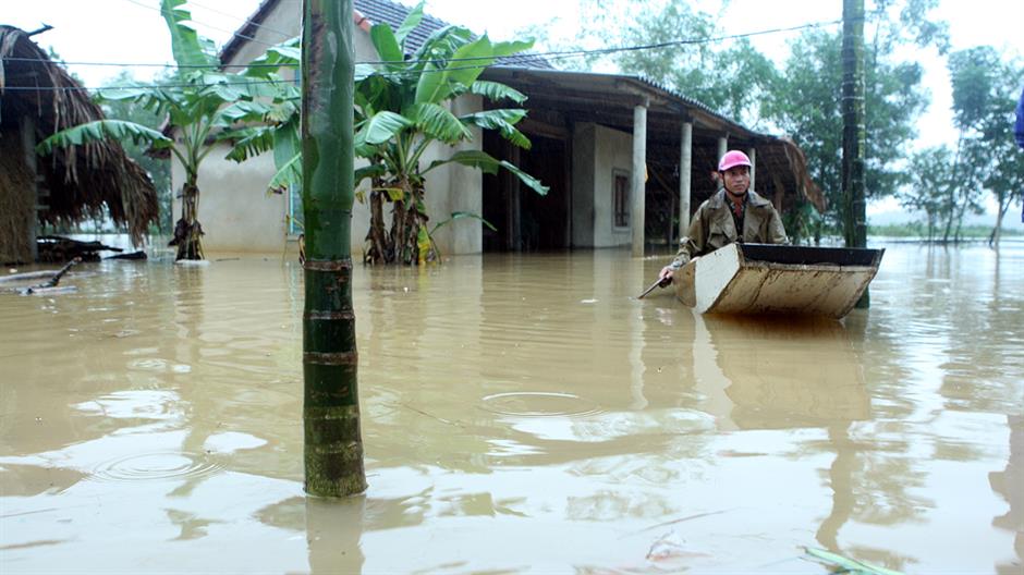 2016-10-15T153457Z_178705506_S1BEUHDFFDAA_RTRMADP_3_VIETNAM-FLOODS-TOLL