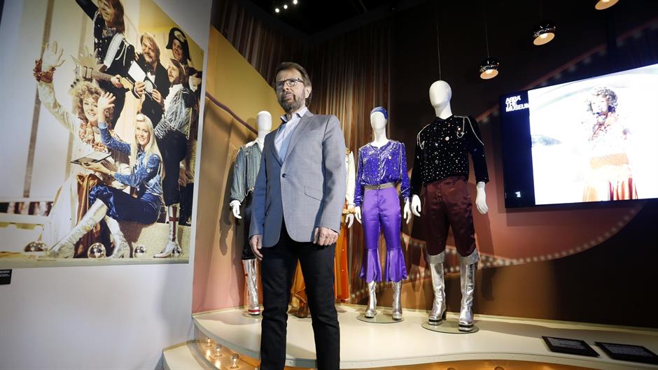 2016-10-26T195300Z_1805508664_TM3ECAQ183F01_RTRMADP_3_MUSIC-ABBA-DIGITAL-EXPERIENCE