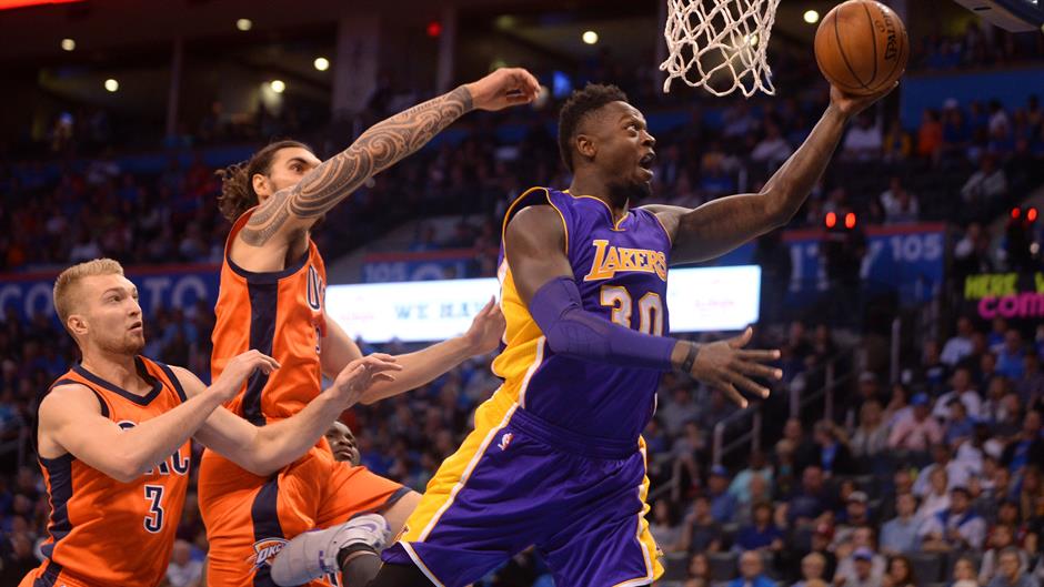 2016-10-30T234023Z_1697282662_NOCID_RTRMADP_3_NBA-LOS-ANGELES-LAKERS-AT-OKLAHOMA-CITY-THUNDER