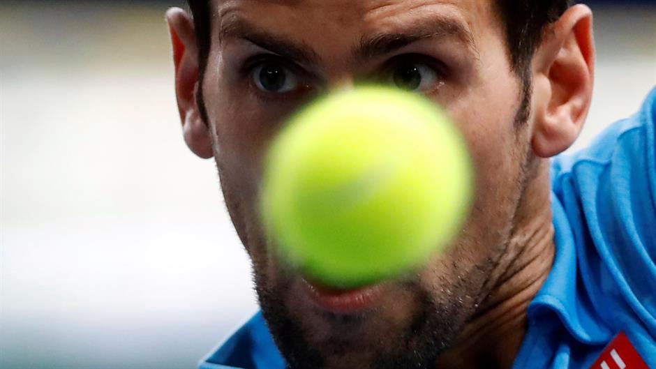 2016-11-03T162807Z_1754342407_D1BEUKSUIHAB_RTRMADP_3_TENNIS-MEN-PARIS