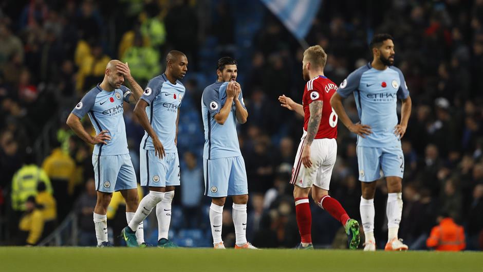 2016-11-05T170638Z_121367198_MT1ACI14662867_RTRMADP_3_SOCCER-ENGLAND-MCI-MID