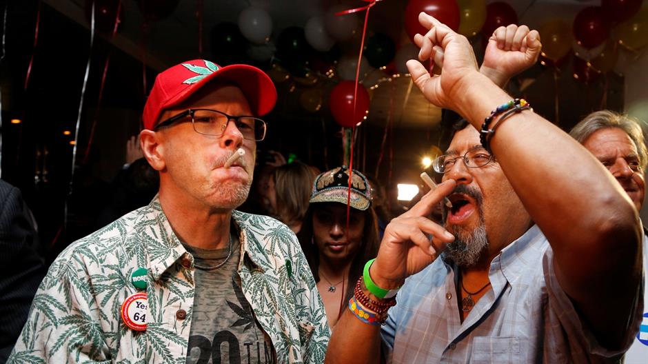 2016-11-09T070403Z_1_LYNXMPECA80LA_RTROPTP_4_USA-ELECTION-MARIJUANA