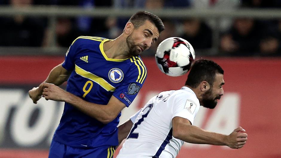 2016-11-13T201606Z_414443075_S1BEUMQSREAA_RTRMADP_3_SOCCER-WORLDCUP-GRE-BIH
