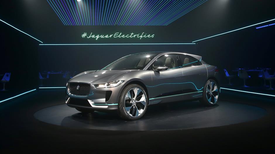 2016-11-15T052541Z_183068135_S1BEUMXNGNAA_RTRMADP_3_USA-AUTOSHOW-JAGUAR