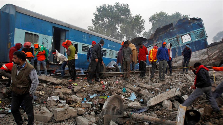 2016-11-21T061210Z_616881230_D1BEUOBEGGAA_RTRMADP_3_INDIA-TRAIN