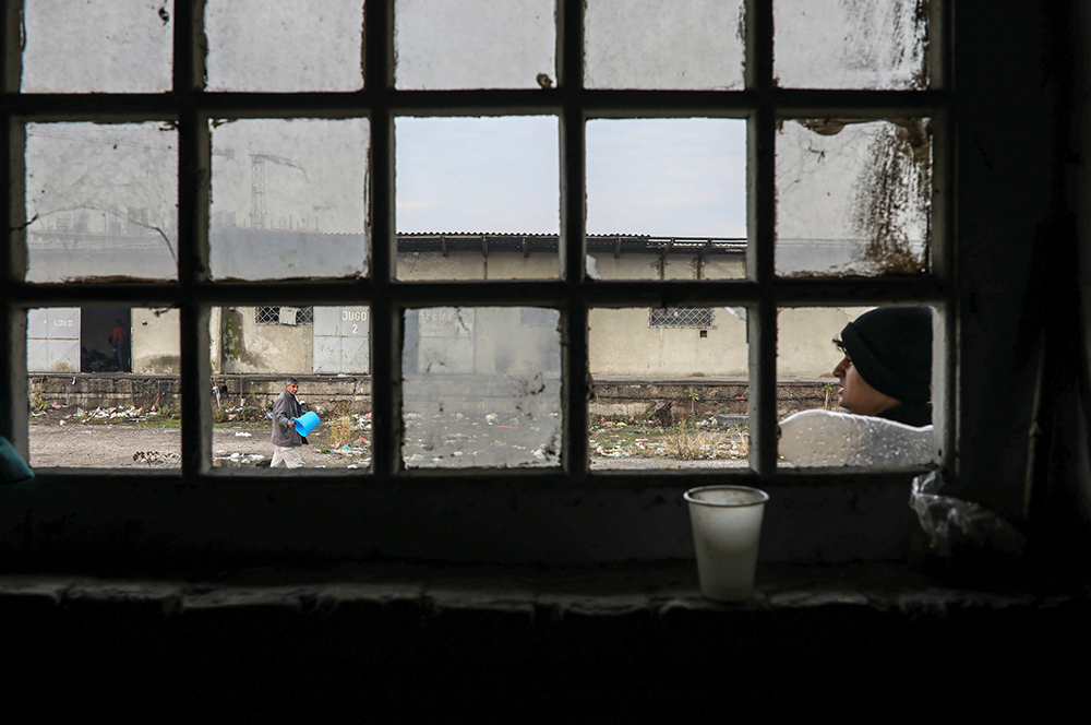 2016-11-21T140528Z_1586462445_D1BEUOCUGMAA_RTRMADP_3_EUROPE-MIGRANTS-SERBIA