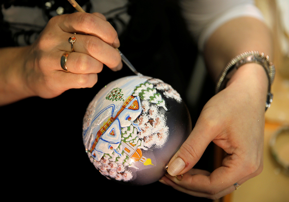 REUTERS/Maxim Zmeyev