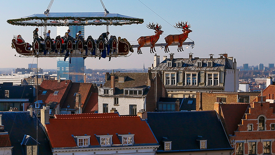 2016-11-26T113606Z_1950719488_RC1EB98659A0_RTRMADP_3_CHRISTMAS-SEASON-BELGIUM 11
