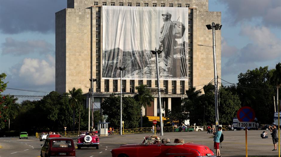 2016-11-27T220504Z_865093048_RC1BF5A170A0_RTRMADP_3_CUBA-CASTRO