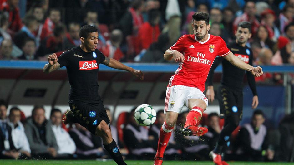 2016-12-06T202126Z_1654308864_RC188F293930_RTRMADP_3_SOCCER-CHAMPIONS-SLB-NAP