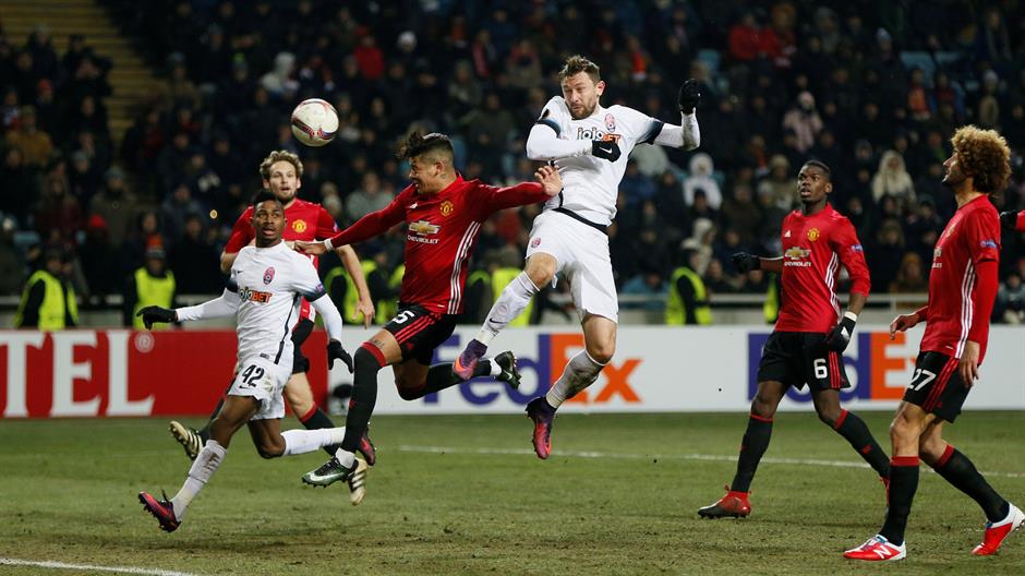 2016-12-08T222032Z_1062426052_RC1882CC54C0_RTRMADP_3_SOCCER-EUROPA-ZLH-MNU