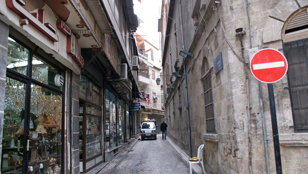 2016-12-09T121550Z_1695285016_RC14ED48CCC0_RTRMADP_3_MIDEAST-CRISIS-SYRIA-ALEPPO-PAST