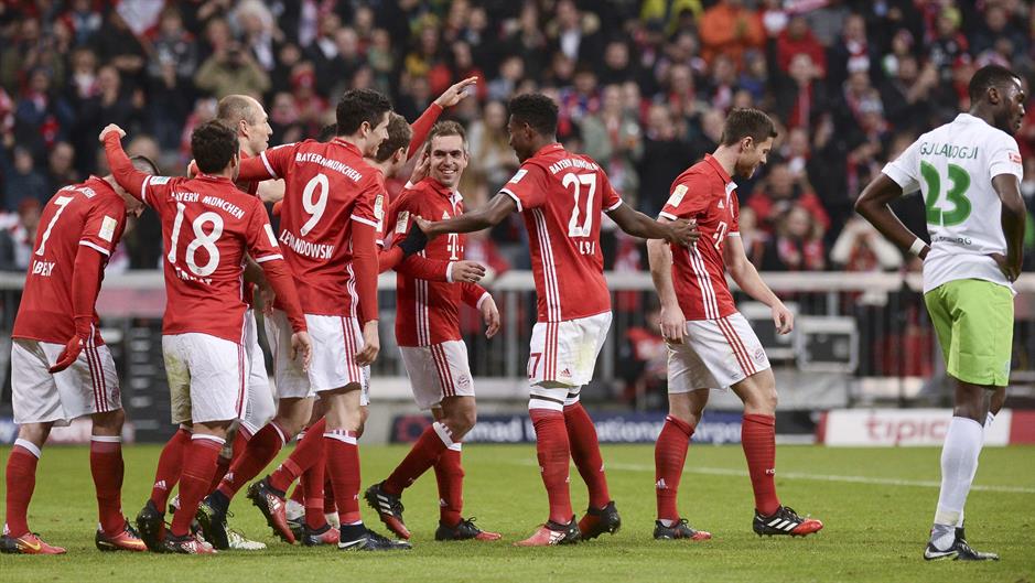 2016-12-10T160719Z_1883282997_LR1ECCA18RXBQ_RTRMADP_3_SOCCER-GERMANY