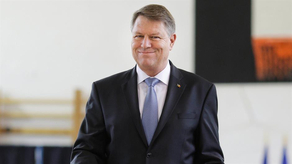 2016-12-11T085703Z_399039283_RC19CA463830_RTRMADP_3_ROMANIA-ELECTION