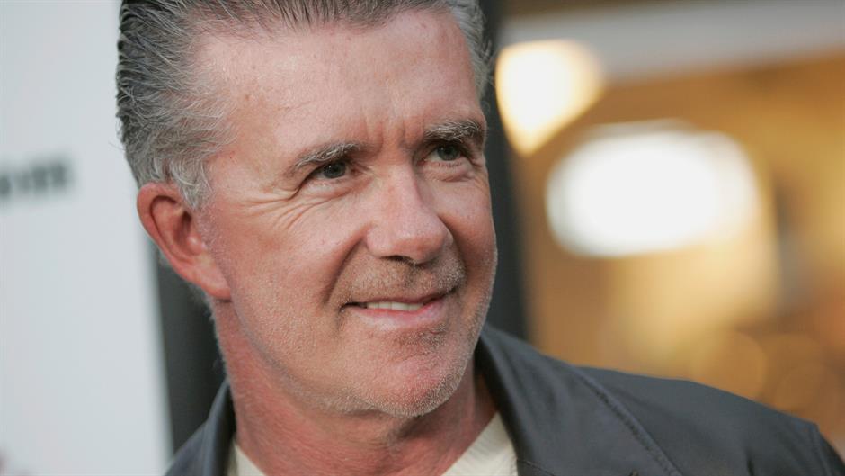 2016-12-14T022750Z_853957844_RC1874D489B0_RTRMADP_3_PEOPLE-ALANTHICKE