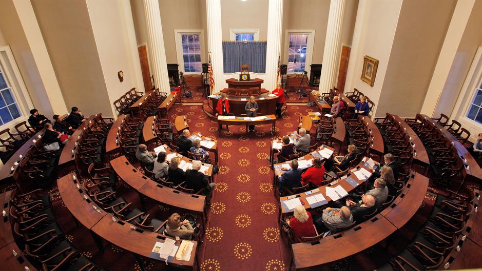 2016-12-19T042930Z_1016468999_RC1427971D00_RTRMADP_3_USA-ELECTION-ELECTORIAL-COLLEGE