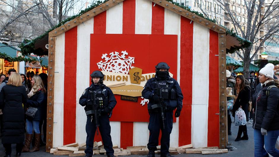 2016-12-20T215805Z_2041753295_RC1D750C3740_RTRMADP_3_USA-SECURITY