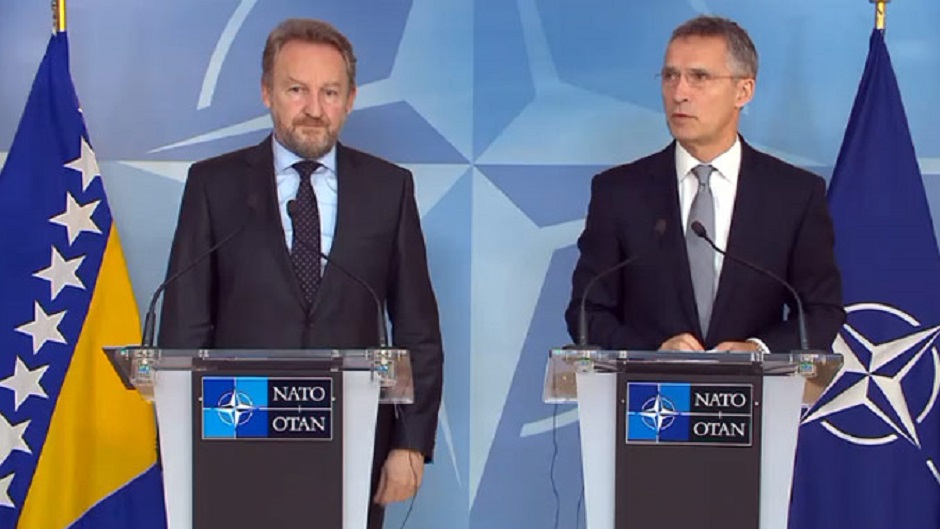 20161109_161109-sg-bih