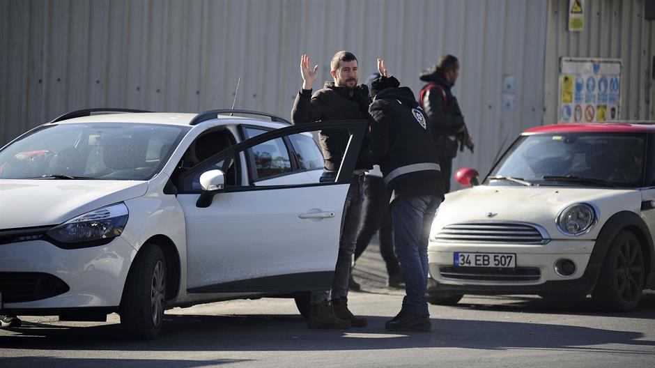 2017-01-02T114131Z_1744644310_LR1ED120WGX5A_RTRMADP_3_TURKEY-ATTACK