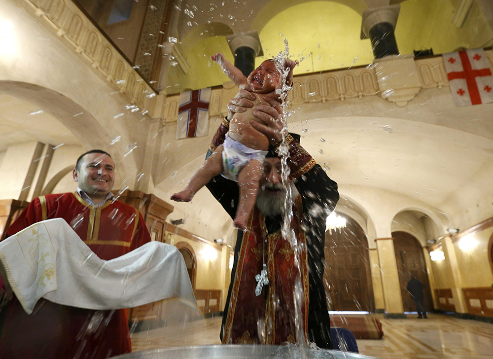 2017-01-19T151850Z_1091246743_LR1ED1J16J3V6_RTRMADP_3_RELIGION-EPIPHANY-GEORGIA