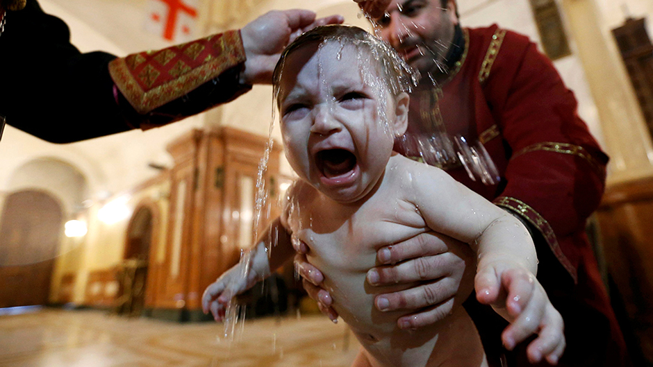 2017-01-20T021041Z_1385645464_LR1ED1J16ITV4_RTRMADP_3_RELIGION-EPIPHANY-GEORGIA 11