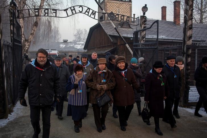 2017-01-27T163113Z_1_MTZGRQED1RG5WBI1_RTRFIPP_0_HOLOCAUST-DAY-AUSCHWITZ-LIBERATION