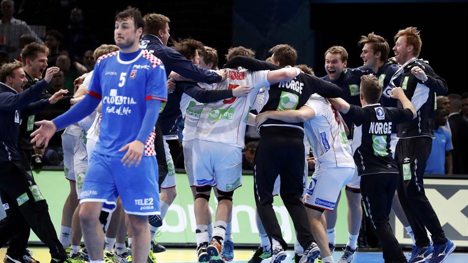 2017-01-27T214151Z_1313810106_LR1ED1R1O9GYD_RTRMADP_3_HANDBALL-WORLD