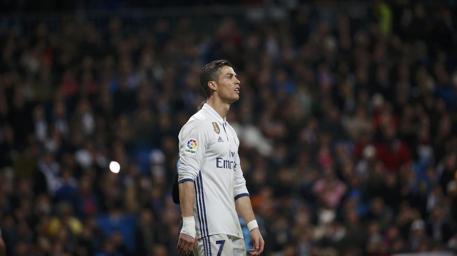 2017-01-29T221836Z_871797645_LR1ED1T1PYNIF_RTRMADP_3_SOCCER-SPAIN