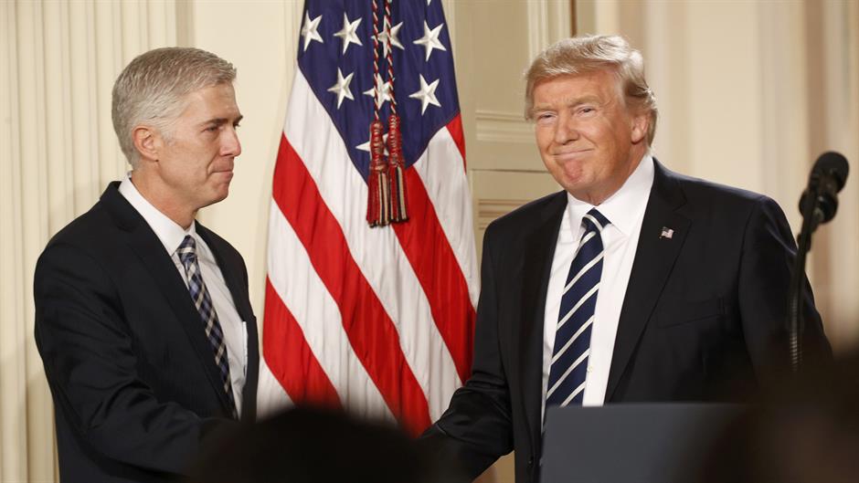 2017-02-01T014804Z_2_MTZGRQED21OA9XZ1_RTRFIPP_0_USA-COURT-TRUMP