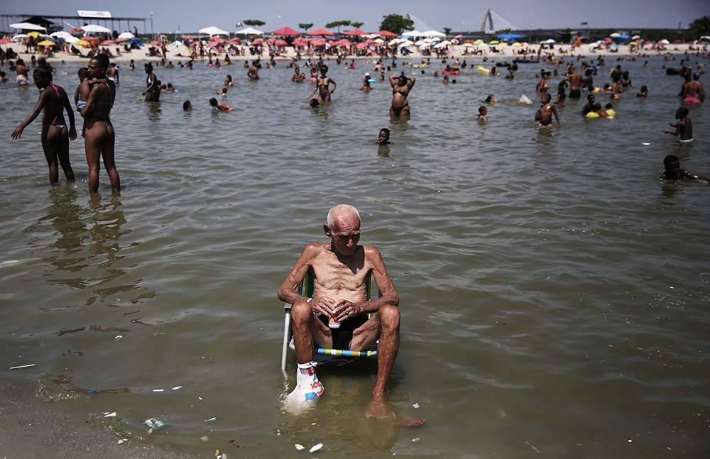2017-02-01T140446Z_235845603_RC1F3B033760_RTRMADP_3_BRAZIL-RIO-POOL
