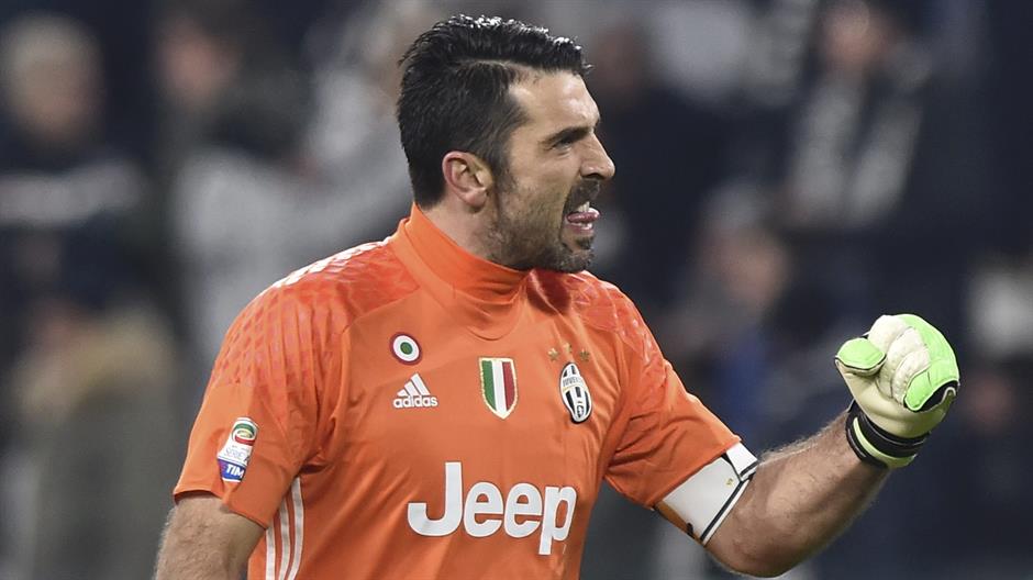 2017-02-05T204609Z_619303476_LR1ED251LONZ3_RTRMADP_3_SOCCER-ITALY-JUV-INT