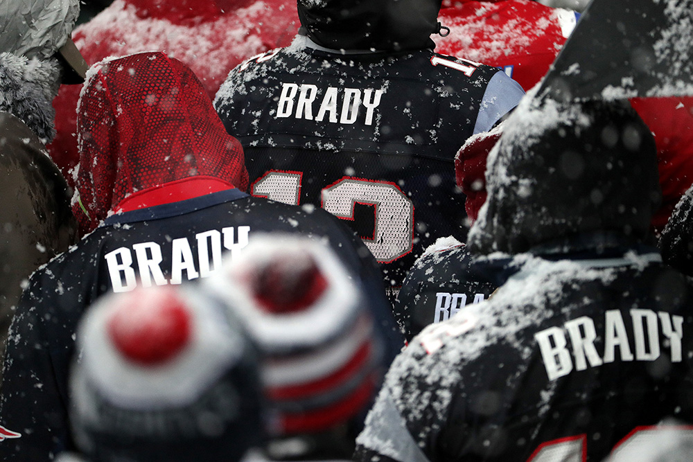 2017-02-07T220440Z_1579003566_RC11AB2E4160_RTRMADP_3_NFL-SUPERBOWL-BOSTON