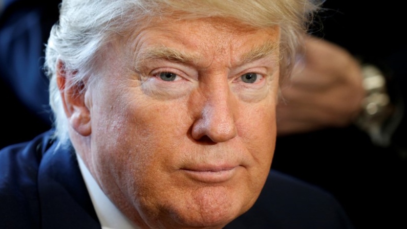 2017-02-08T153148Z_1_MTZGRQED282B7RN9_RTRFIPP_0_USA-TRUMP-BANKS