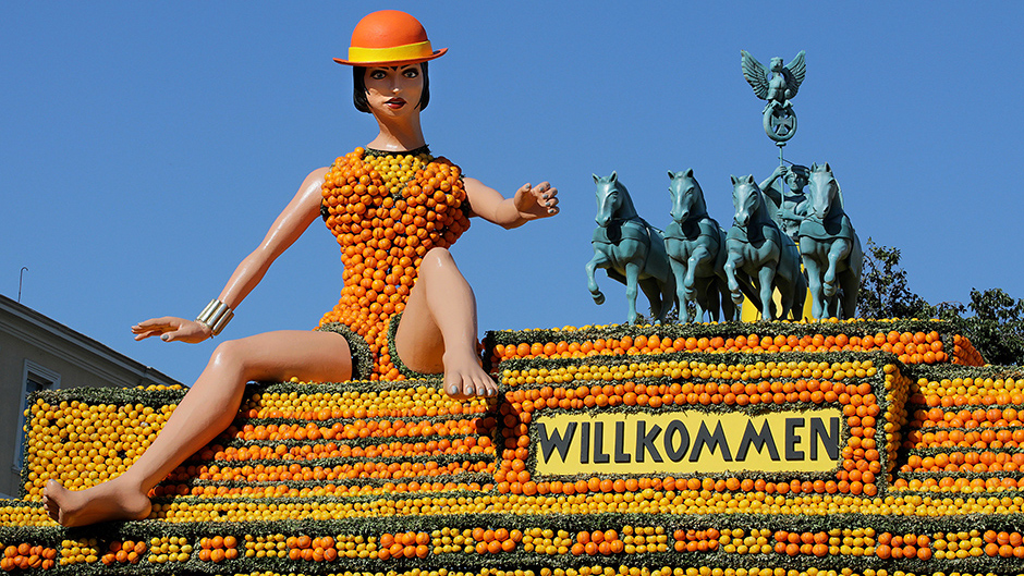 2017-02-15T135513Z_1647504920_RC1765C38E60_RTRMADP_3_FRANCE-ODDLY 11