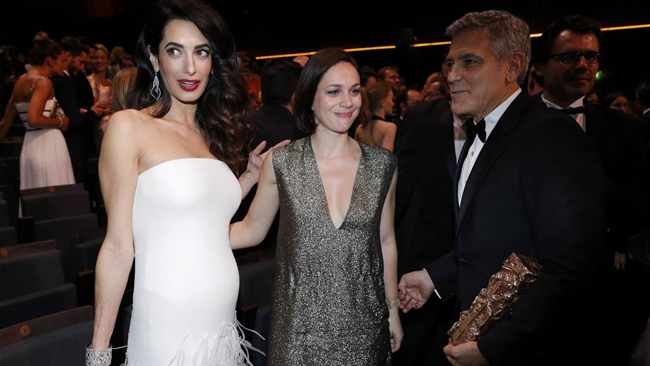 2017-02-24T234118Z_1764811310_LR1ED2O1TSIOZ_RTRMADP_3_AWARDS-CESARS