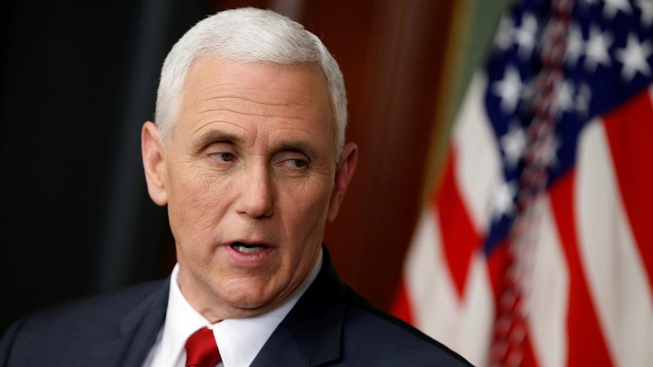 2017-03-01T235026Z_1168384411_RC1566C2C7A0_RTRMADP_3_USA-TRUMP-ZINKE