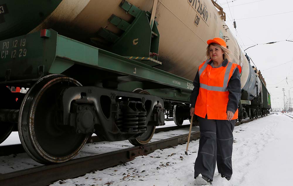 REUTERS/Ilya Naymushin